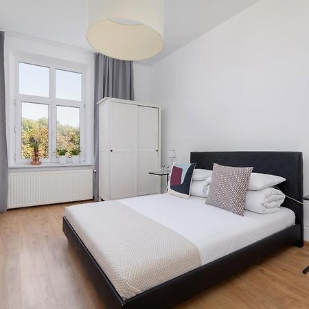 1-Bedroom Apartment - Dluga 65 Street Krakow Ngoại thất bức ảnh